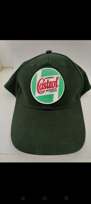 Vários bonés vintage
