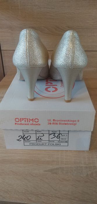 Złote szpilki .rozmiar. 36