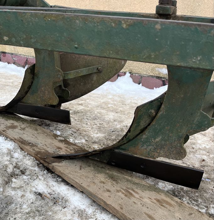 Плуг Unia Grudziadz 3/30 см