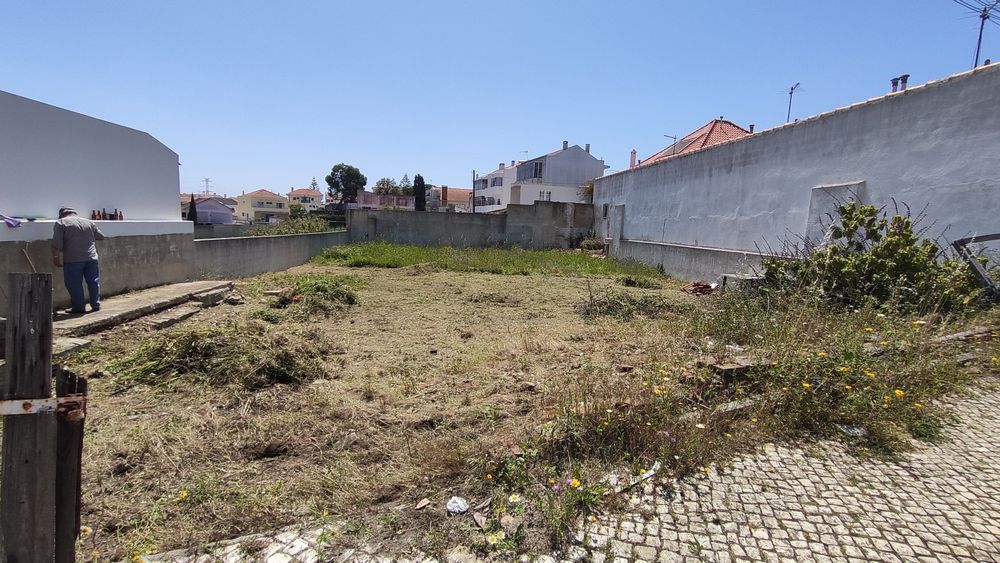 Terreno pronto a construir com projecto aprovado