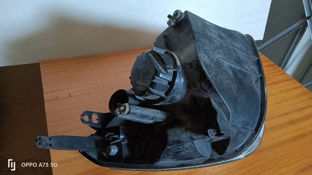 Farol Ford fiesta 5 ótica 2004 esquerda original