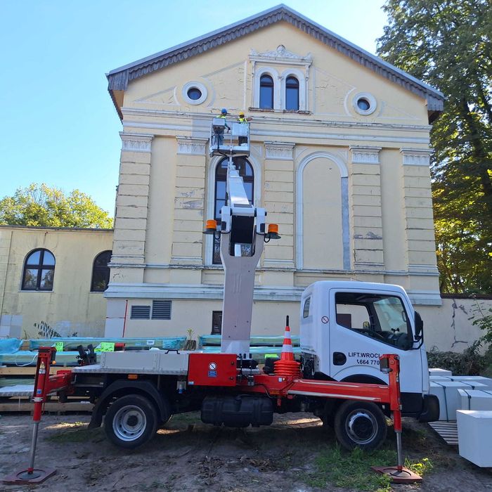 Podnośnik koszowy wynajem  zwyżka wycinka pielęgnacja 22m 3.5t