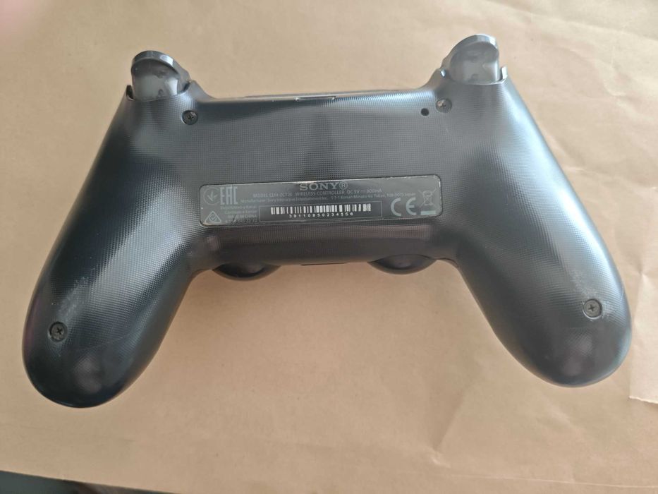 PlayStation 4 Pro 1TB (Rewizja CUH-7116B) + Oryginalny Karton + Pad