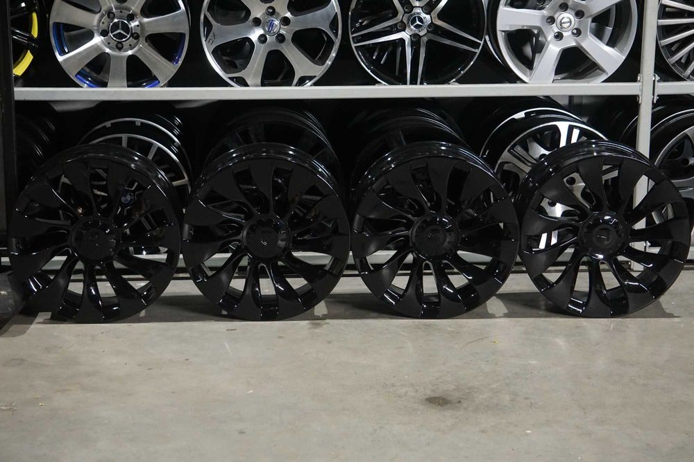 Alufelgi oryginał Tesla 5x114,3 9Jx20 et34 cb64,1mm czarny polysk