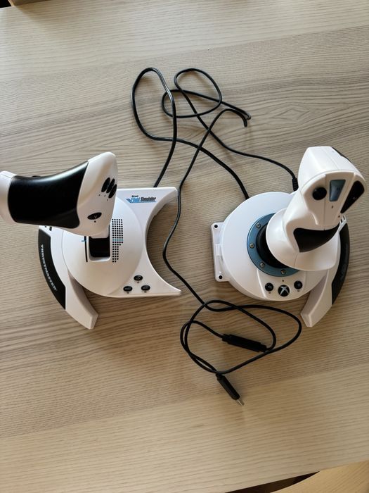 Joystick Thrustmaster T.Flight HOTAS One Microsoft Flight Simulator  Edition — Xbox/PC