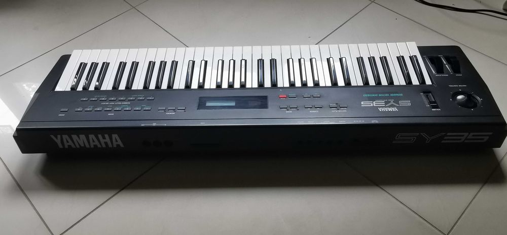 YAMAHA SY35 syntezator z lat 90 stan BDB