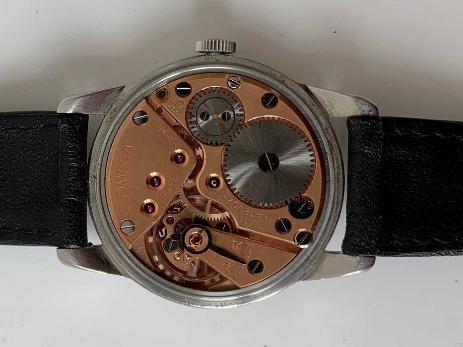 Omega Genève “Cross Hair” dial