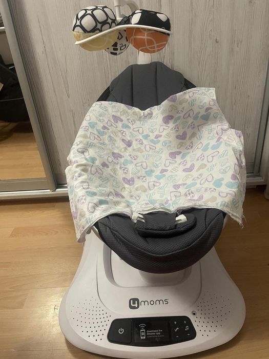 Крісло-гойдалка заколисувач 4moms