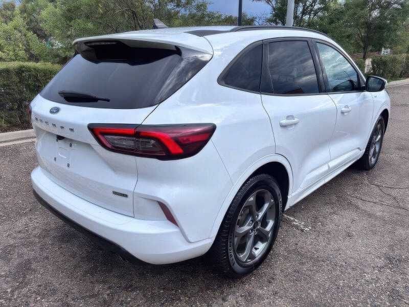 2023 Ford Escape Hybrid ST-Line Select