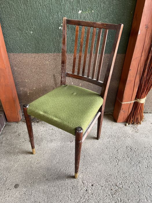 Krzesło drewniane stare z PRL