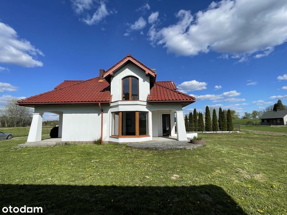 Sprzedam dom z garażem 5 km od Krakowa Wołowice,  działka 9,26 ar.