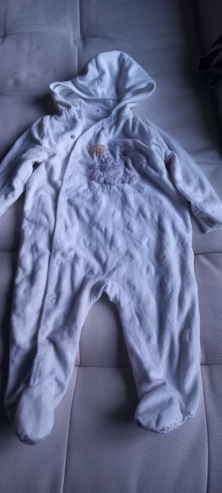 человечки бодик  disney на 6-9 мес , 24 мес