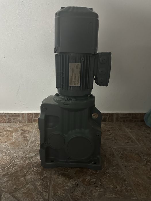 Motoreduktor przekładnia SEW nowy nigdy nie uzywany plus sterownik