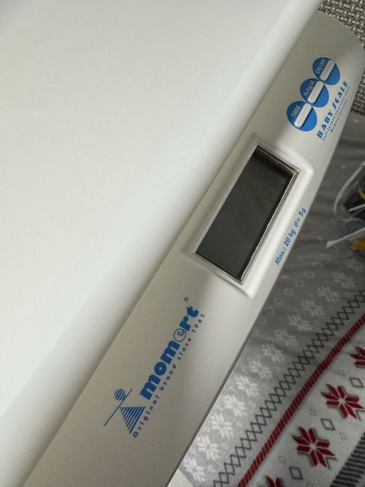 Ваги дитячі momert бізі будиночок у подарунок