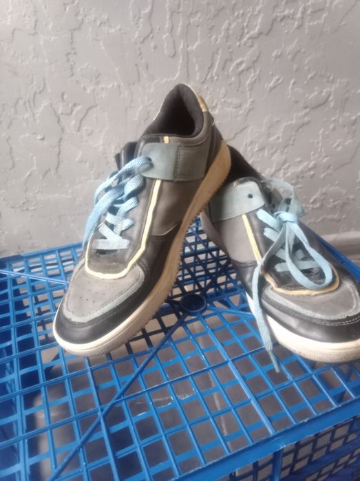 Кросівки в хорошому стані