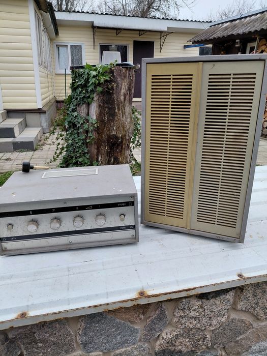 Підсилювач усилитель звуку з колонками