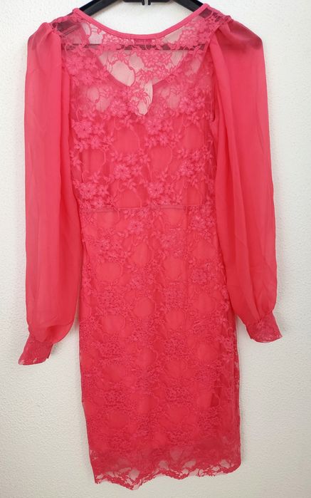 Vestido Rendado c/ Tule