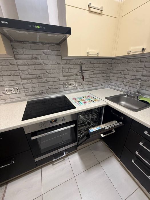 Аренда 1-комнатной квартиры с кладовой в ЖК Комфорт Таун