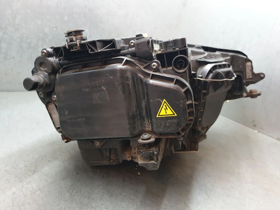 Ótica / farol esquerda VOLKSWAGEN Golf Sportsvan (AM1)