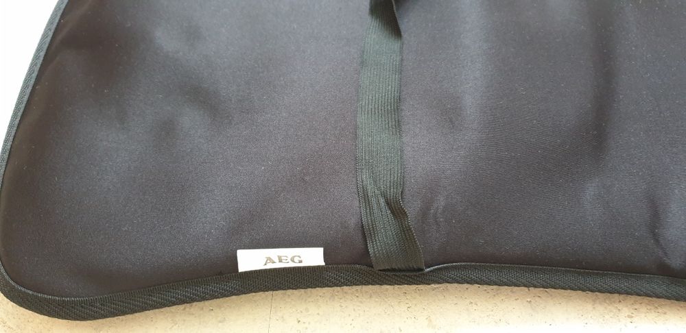 Продам вибромассажную накидку AEG