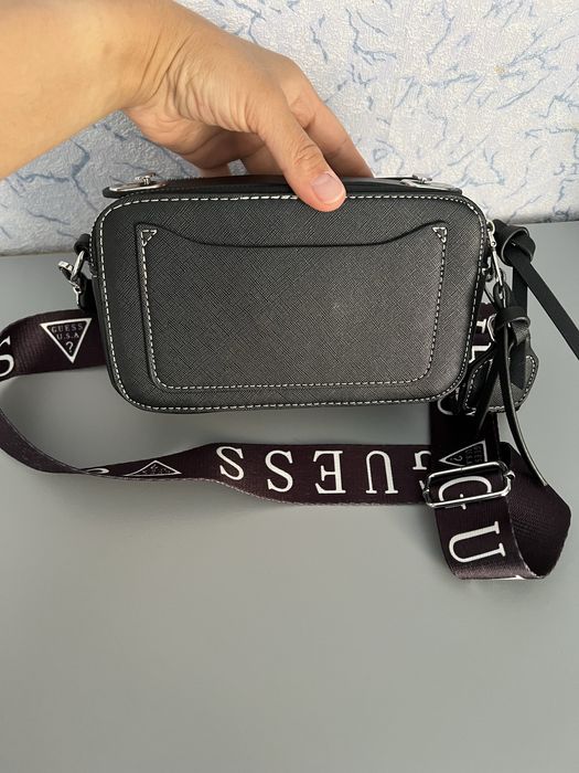 Сумочка GUESS чорна
