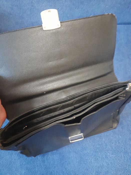 Кожаный портфель