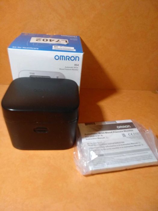 Тонометри Omron (Японія) нові AFib не дорого