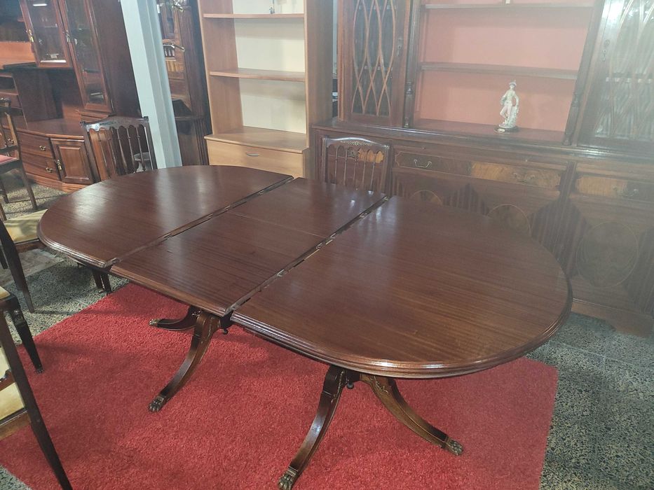 Mesa de sala em madeira estilo Império - Só a mesa as cadeiras são à