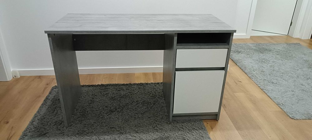 Secretária como nova