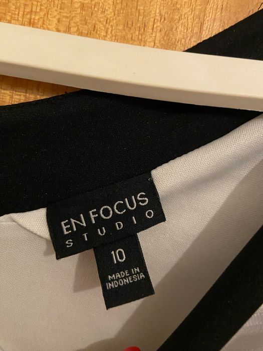 Vestido elástico assimétrico