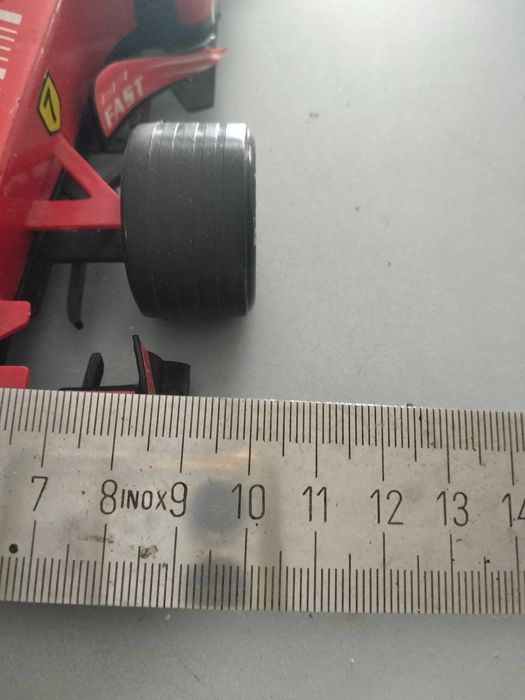 Carrinho de formula 1 miniatura