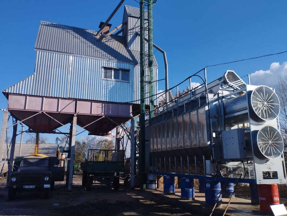 Зерносушарки Зерносушилки Сушки зерна Мобільні зерносушарки Нові і Б/В