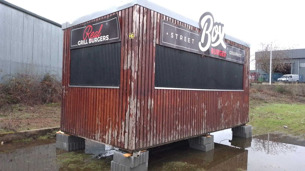 Contentor Pronto para Lanchonete - 6m x 2,5m em Vila real/PT