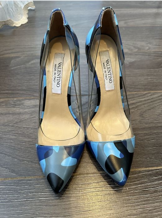 Сині туфлі зі шкіри Valentino 36 розміру