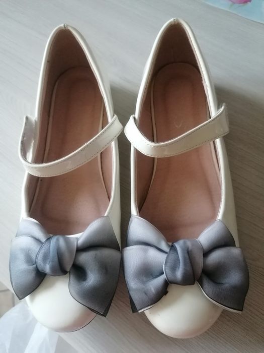 Eleganckie buty dziewczece 35
