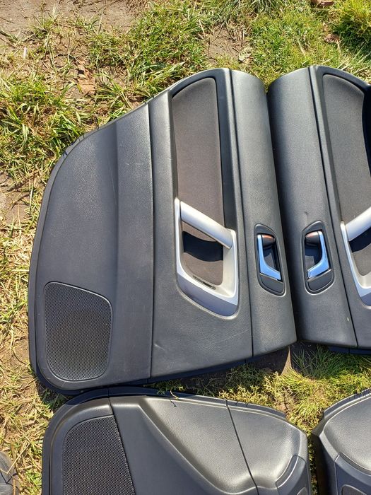 Subaru Legacy 4 03-09r рест дверні карти обшивки дверей