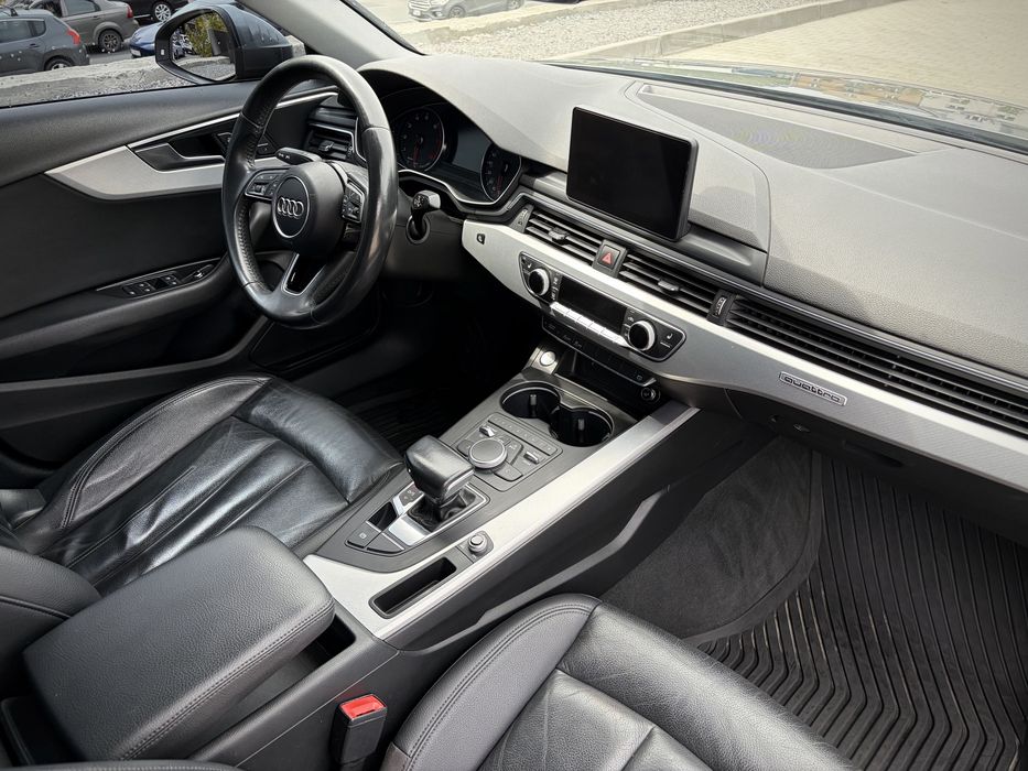 Audi A4 2017 VIN WAUDNAF47JA065150 фото оголошення 10 з 24