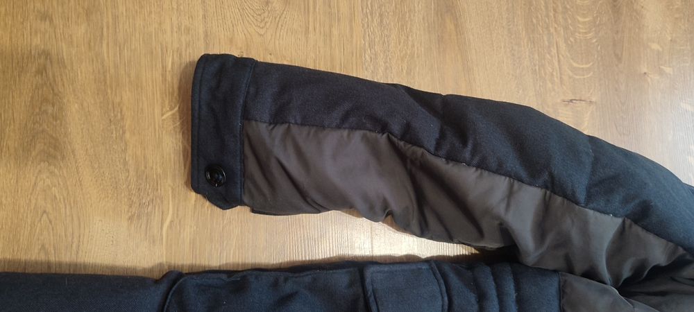 Зимова чоловіча куртка