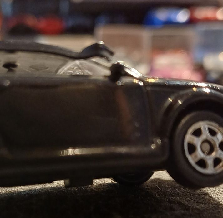 7 Miniaturas marca Welly