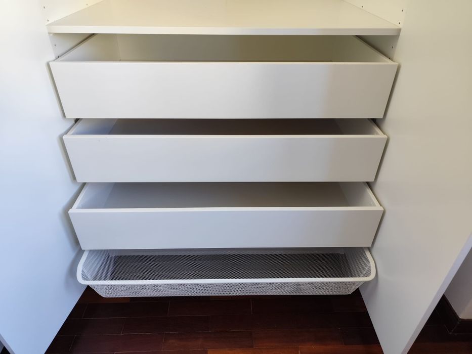 Roupeiro IKEA PAX Branco 100x58x201 cm com Gavetas — Como Novo (Desmontado)