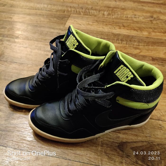 Buty Nike Force na koturnie