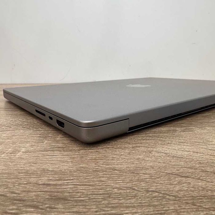 Macbook Pro 16" 2021 M1 Pro / 16Gb / SSD 512Gb акб:86% (M1372)