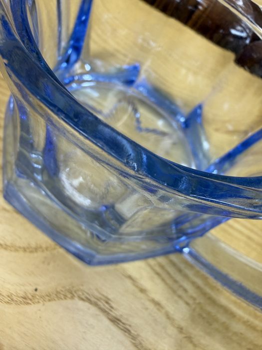 Cukiernica z przykrywką szkło Niemen niebieska PRL K777