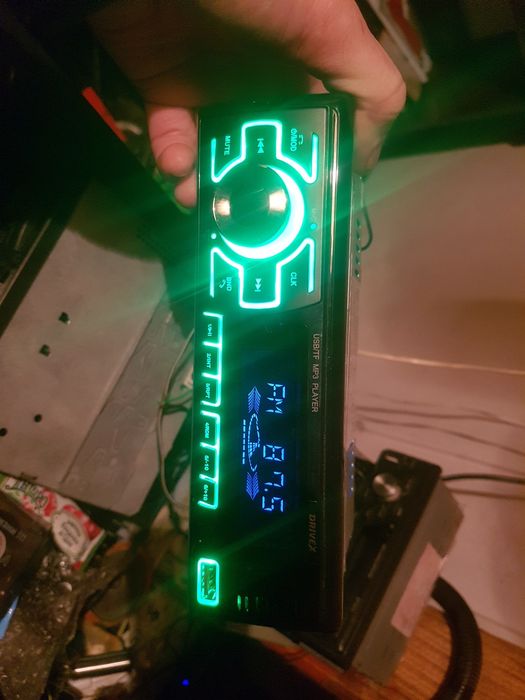 Автомагнитола с блютус