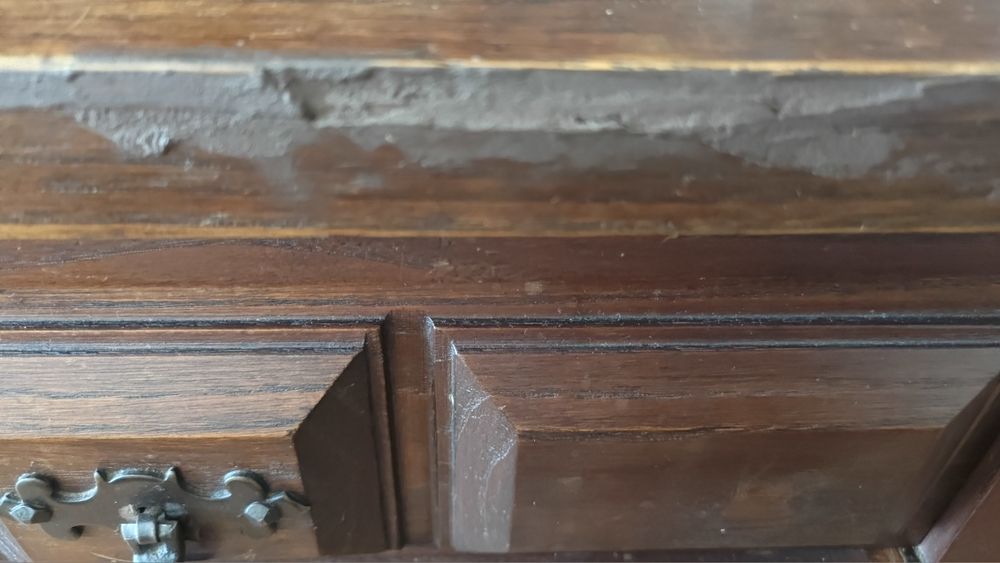 Louceiro Rústico em Madeira Maciça – Ideal para Restauro / Shabby Chic