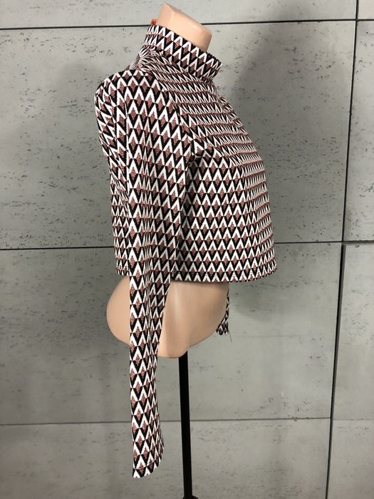 Monki roz. M crop top