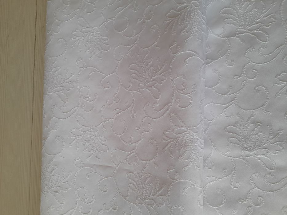 Duzy , nowu śnieżnobiały obrus 165 x 330 cm