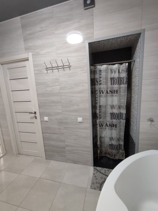 Продаємо добротний будинок селище Молодіжне