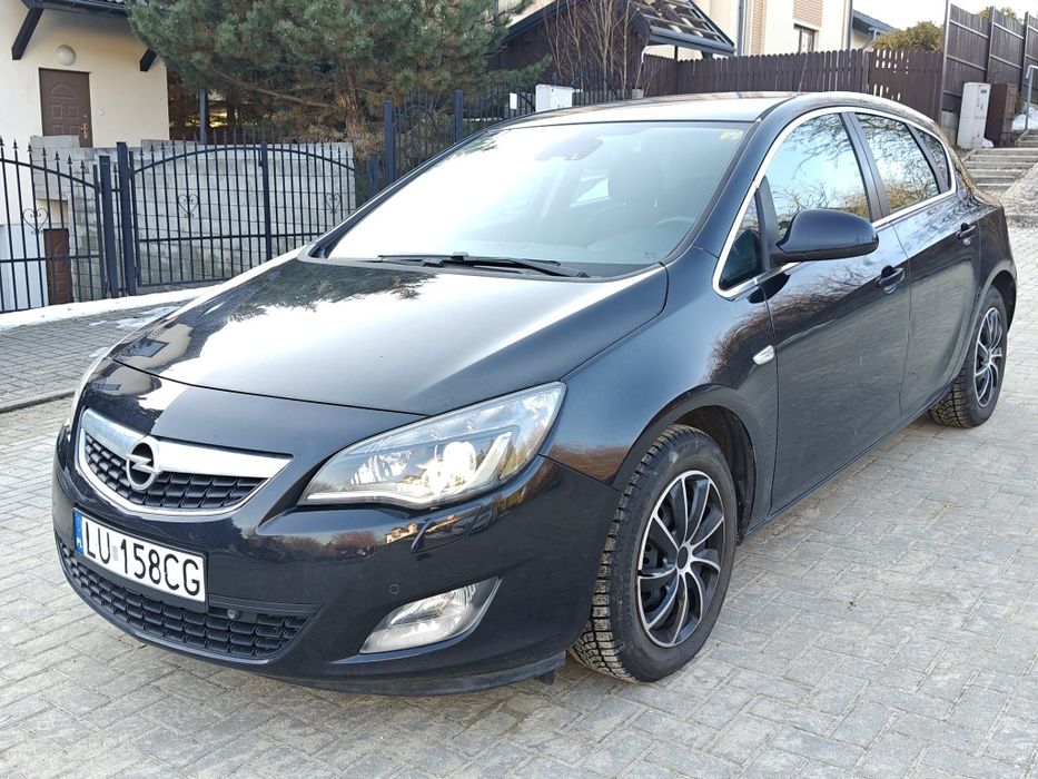 Opel Astra J 1.4T 140KM 2010r. Dwa komplety kół! Ew.zamiana na tańsze