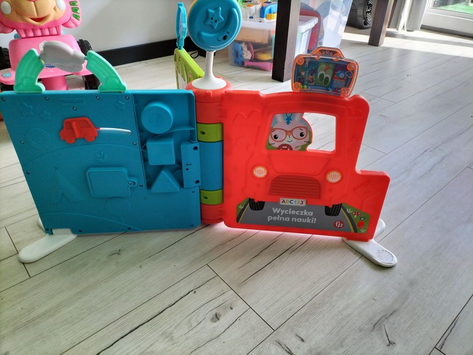 Edukacyjna Gigaksiażka Fisher Price 6-36 miesięcy